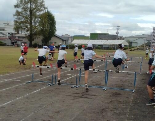 ハードルの練習です。