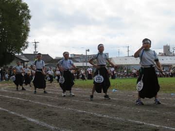 ４年生　兵児踊り