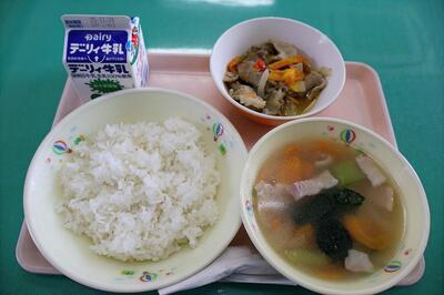 １１月１０日（月）の給食
