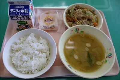 １１月２８日（金）の給食