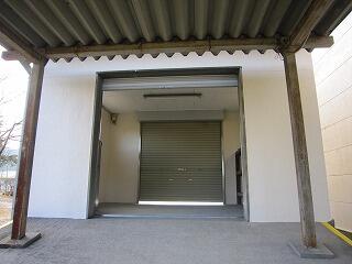 きれいに塗装されたコンテナ室