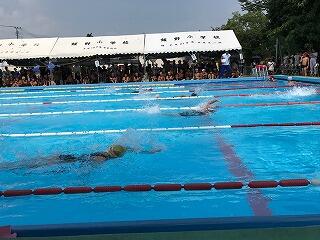市小体連水泳大会。