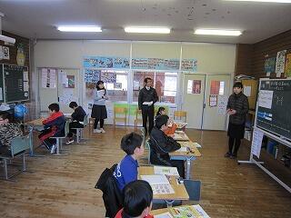 ３・4年生の授業風景。