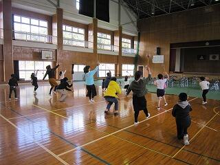鎌踊りの練習。