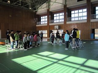 卒業式の練習。