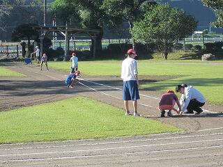 ライン引きのお手伝い。