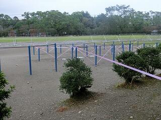 遊具の使用禁止表示①