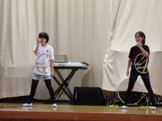 6年女子のダンス 6年女子のダンス