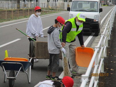 清掃活動の様子２