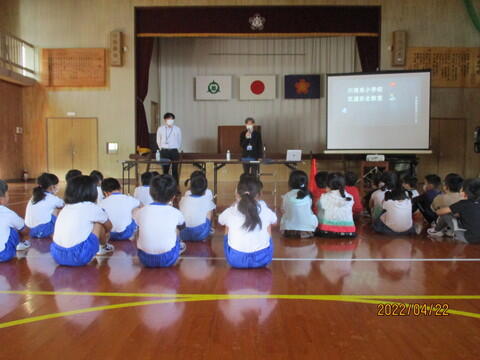 低学年の交通安全教室