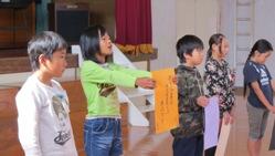 自作の短歌を詠む