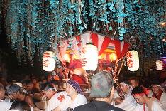 意気揚々の下浜太鼓台