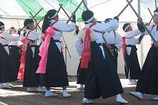ワインハーベスト祭りでの５年生棒踊り