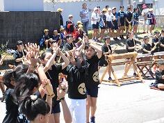 南っ子太鼓の奉納のようす