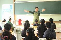 お茶の授業のようす