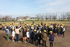 みんなで遊ぶ日のようす