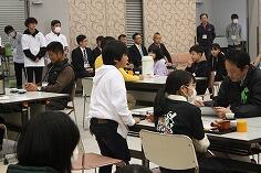 お茶の入れ方テストのようす お茶の入れ方テストのようす