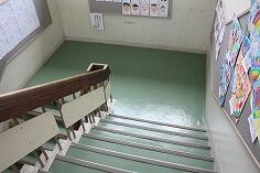 階段床も張り替え