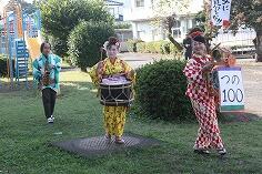 花ふぶき一座の来校のようす