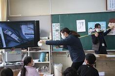 くしゃみはどれくらい飛んでいくか