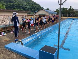 初めてのプール