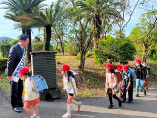 西村市長のあいさつ運動
