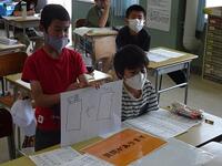 執行部に質問する場面