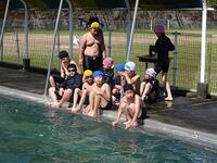 まだ少し寒いです…