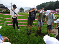 協力して掘りました