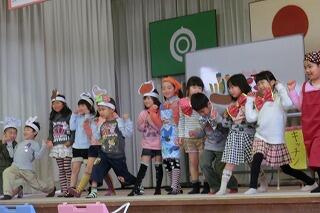 劇「サラダでげんき」クライマックス