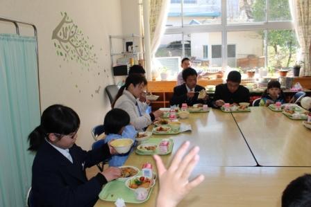 交流給食