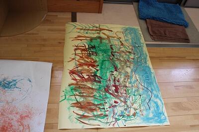 筆を使って色をつけたようです