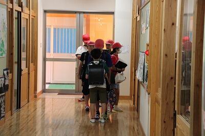 素早く整列して移動します