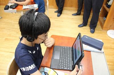 4年生算数のようす(1人で復習しています)