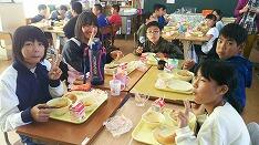 給食の様子