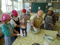 よもぎ団子づくり