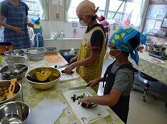 カレー作り１