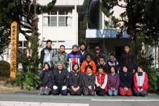 門松完成の記念撮影