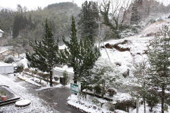 雪のょうす(学校前)