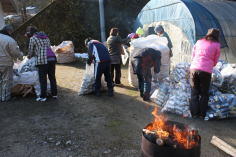空きビン・空き缶回収