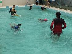 水泳指導