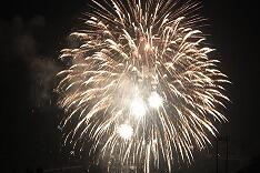 打ち上げられた花火のようす