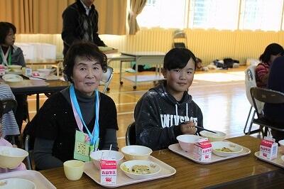 おいしー。たのしー。