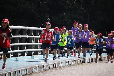 すっすっ、はっはっ、すっすっ