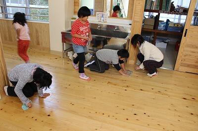 家の大掃除もがんばってねー