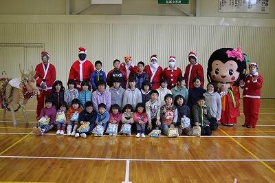 7人のサンタとおつるちゃんとトナカイ