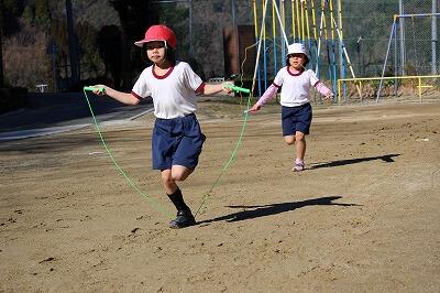 きゃー。抜かれるー。　ほらほらー、　抜くわよー！