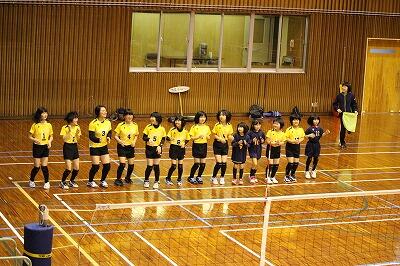 試合前の勝利のダンスで、相手を圧倒！