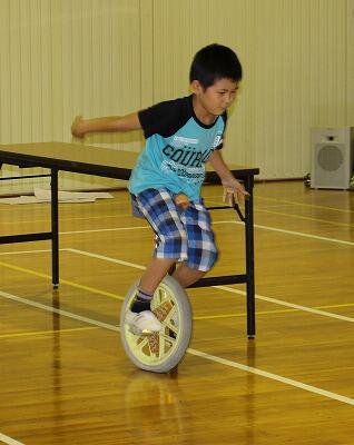 一輪車、きこ、きこ、きこ