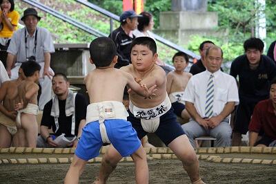 怒涛のつき放しだーっ！